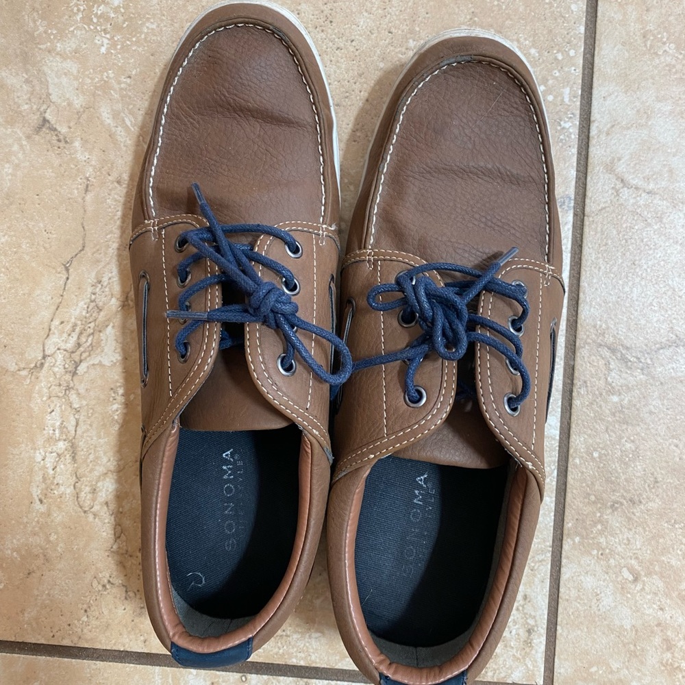 - Men’s Sonoma shoes